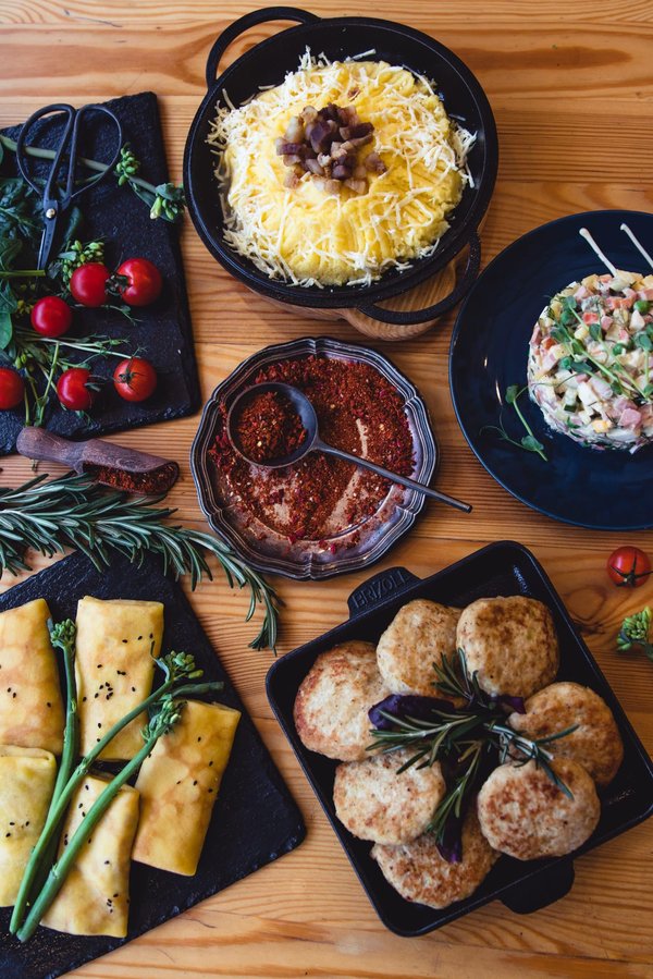 Comment concevoir un programme de restauration des prairies urbaines pour favoriser les pollinisateurs indigènes ?