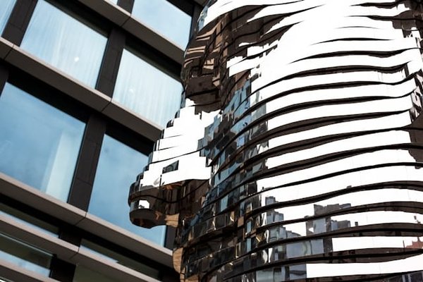 Comment les écrits de Kafka reflètent-ils l'absurdité de la condition humaine ?