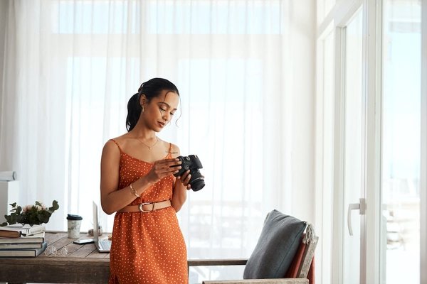 Comment les chanteurs pop construisent-ils leur image ?